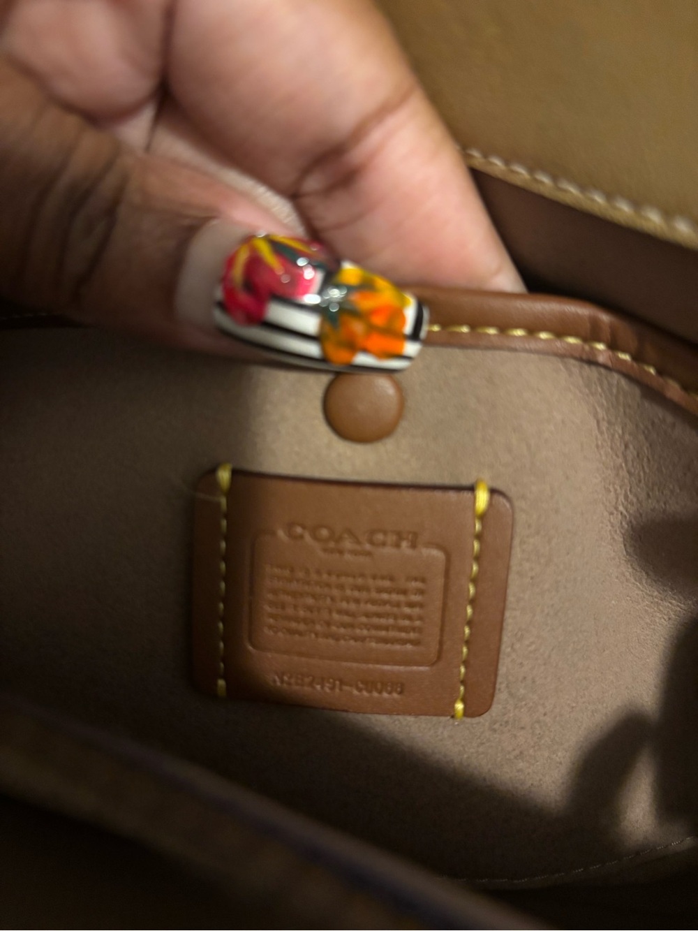 Coach Empire Carryall Bag 26 in Tan 🤎 - Picture 14 of 15